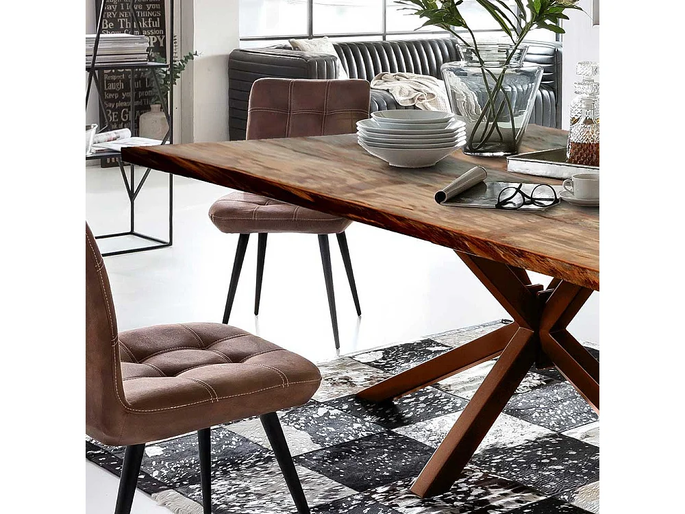 Ausgefallener Esstisch in Bunt Recyclingholz und Metall