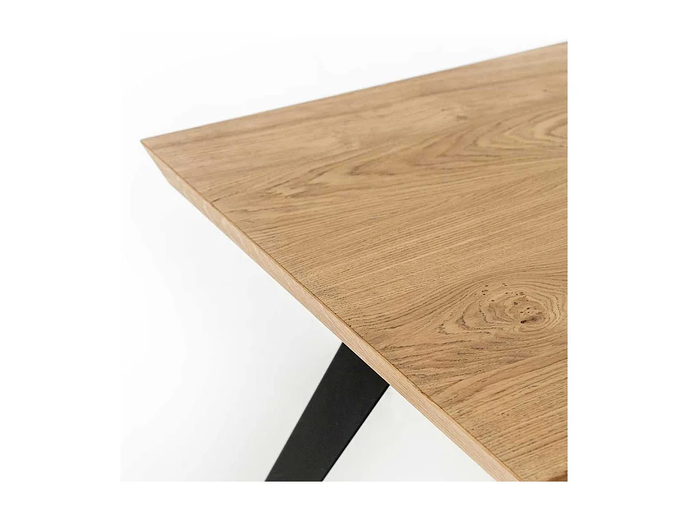 Tisch Esszimmer in Eiche Furnier Vierfußgestell aus Metall