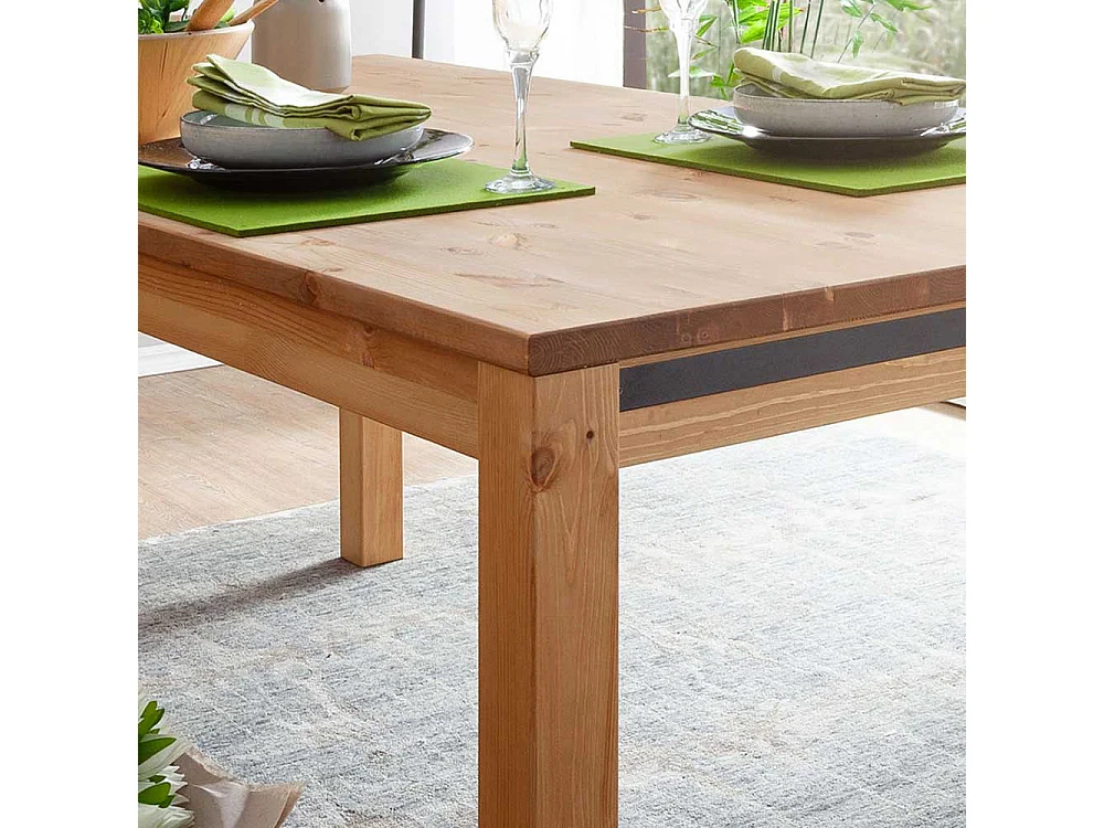 Massivholz Esstisch in Eichefarben gebeizt und geölt Kiefer