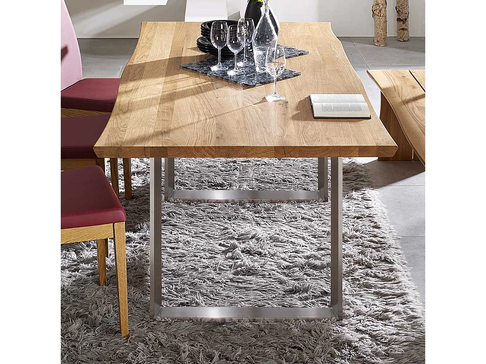 Massivtisch Wildeiche mit Bügelgestell Edelstahl