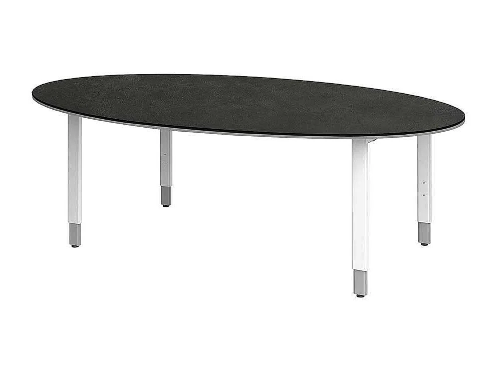 Tisch f�r Konferenzraum oval