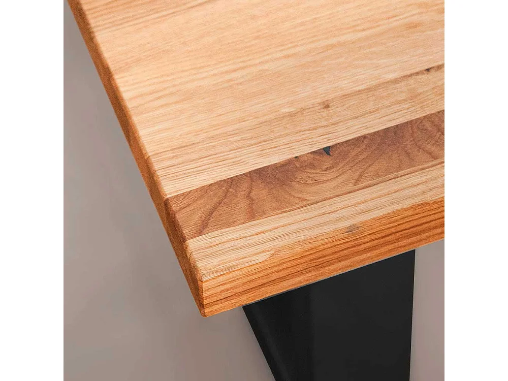 Massiv Esszimmertisch aus Wildeiche geölt Stahl