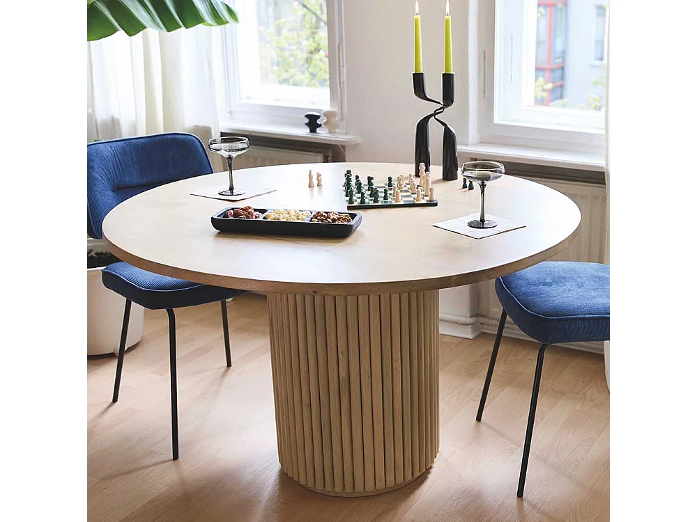 Esstisch Holztisch in runder Form mit Massivholzplatte