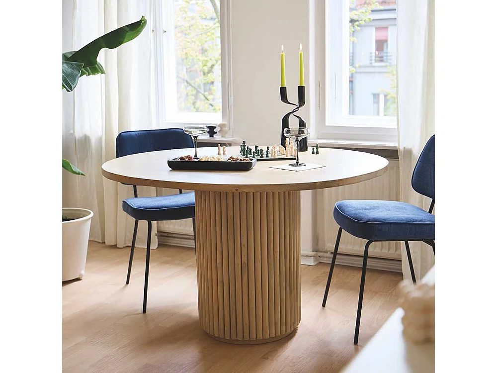 Esstisch Holztisch in runder Form mit Massivholzplatte