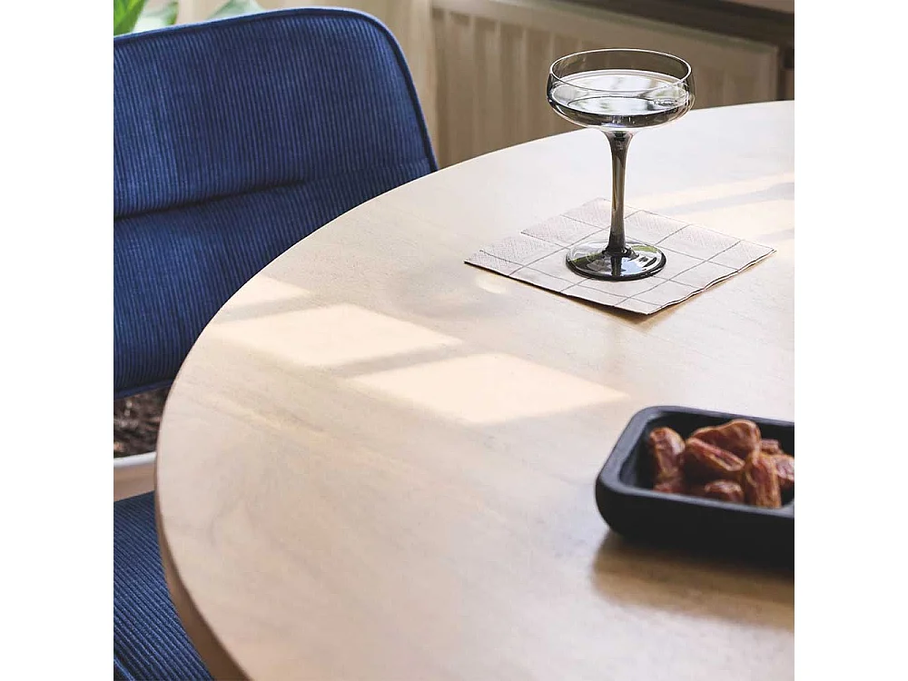 Esstisch Holztisch in runder Form mit Massivholzplatte