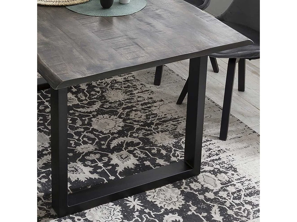 Baumkanten Esszimmertisch aus Mangobaum Massivholz und Stahl Grau