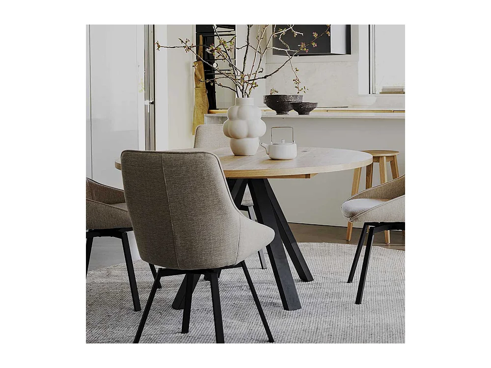 Esstisch Eiche Furnier geölt mit Vierfußgestell Metall