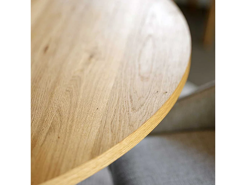 Esstisch Eiche Furnier geölt mit Vierfußgestell Metall