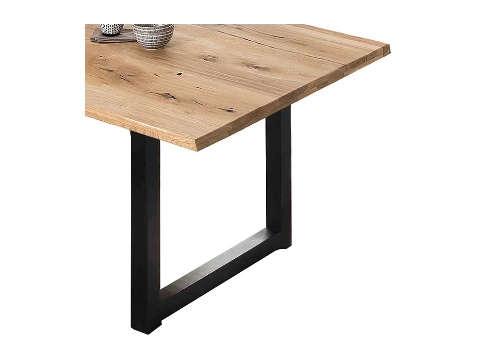 Küchentisch in Wildeiche und Schwarz Metall Bügelgestell