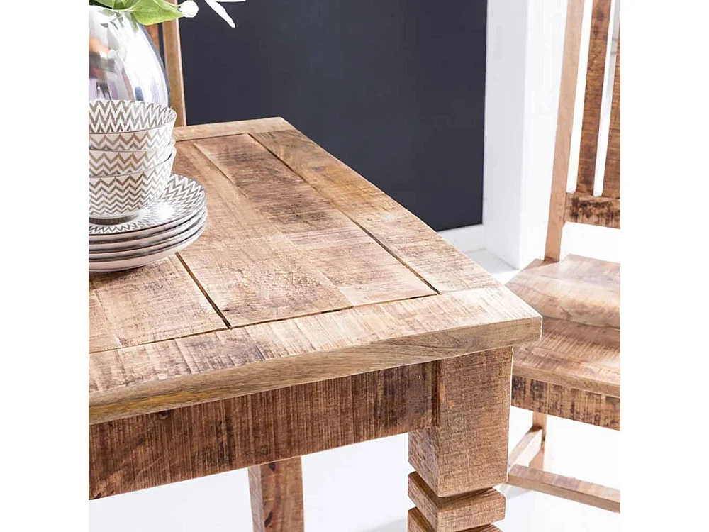 Esszimmertisch aus Holz massiv Landhaus rustikal