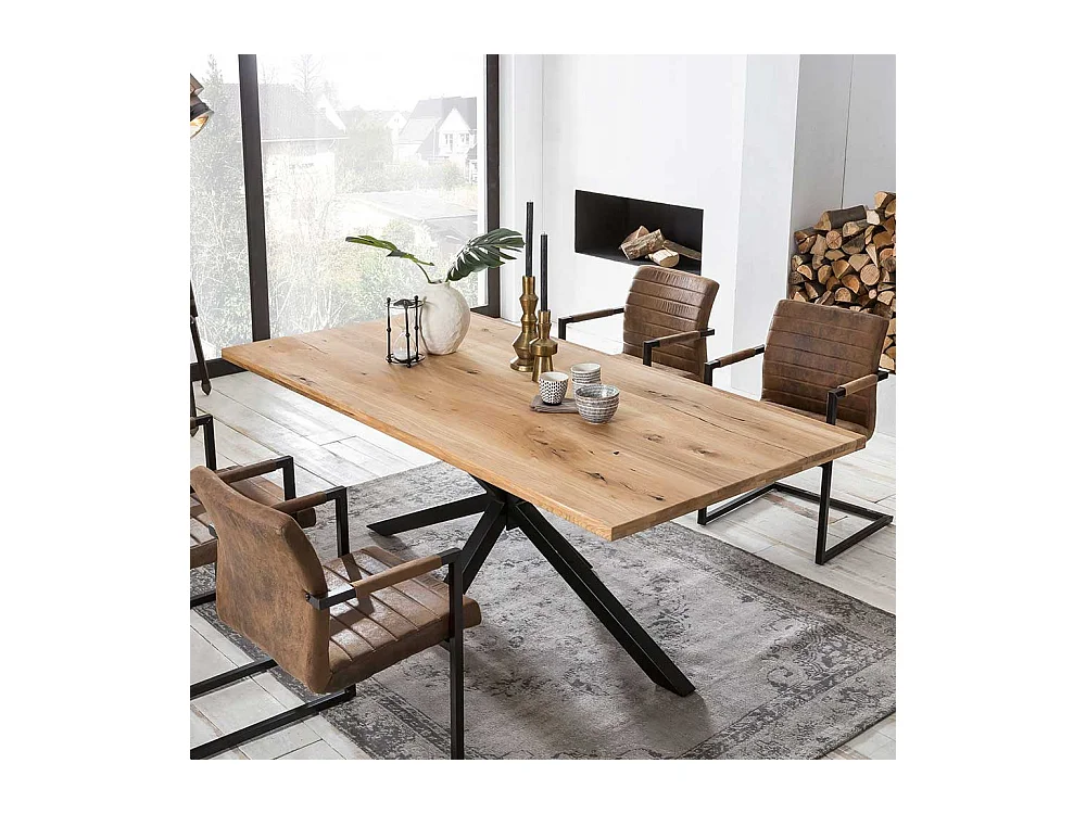 Esszimmertisch aus Wildeiche Massivholz und Eisen Spider Gestell