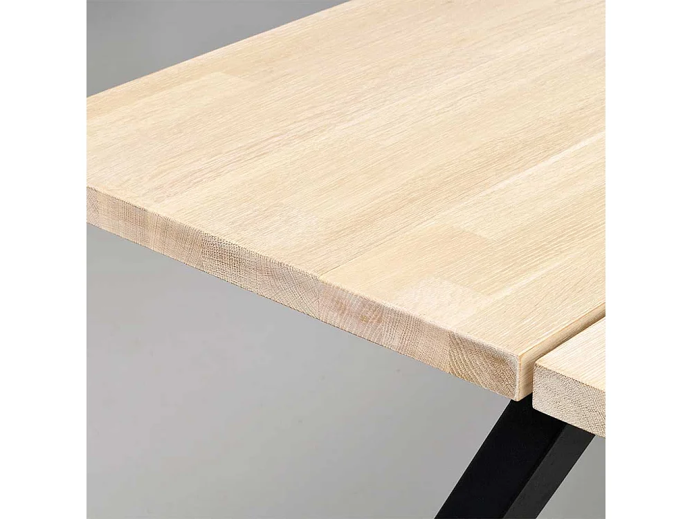 Esszimmer Tisch aus Eiche Massivholz White Wash Metall