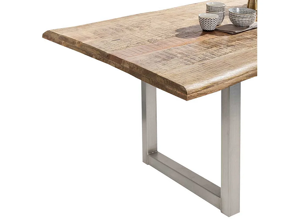 Rustikaler Tisch mit Baumkante Mangoholz und Metall