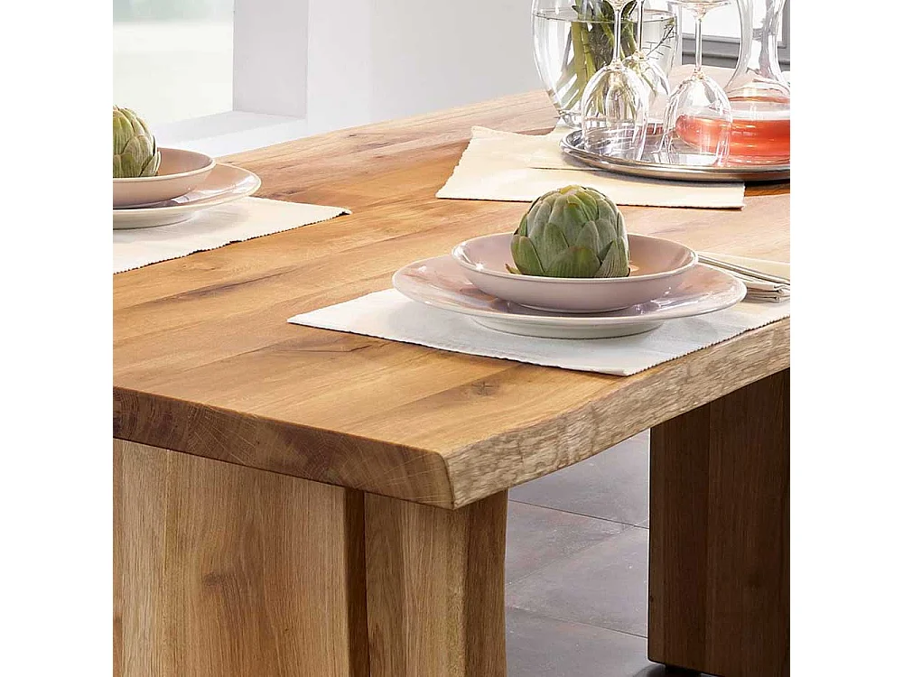 Baumkanten Esstisch aus Massivholz geölt