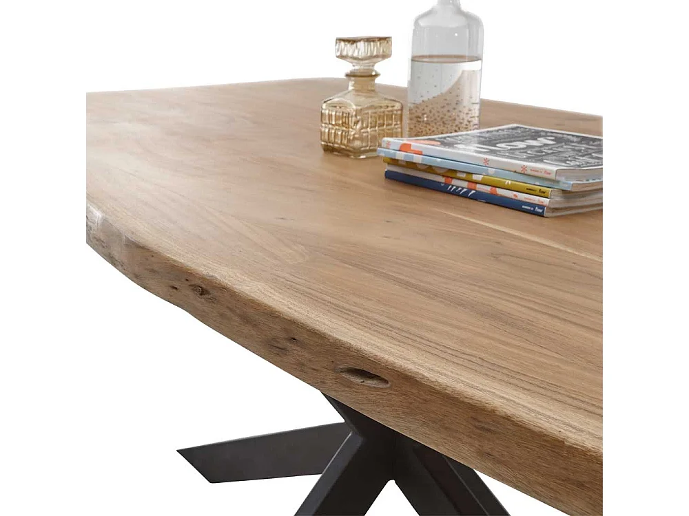 Esstisch im rustikalen Stil Massivholzplatte und Spider Gestell