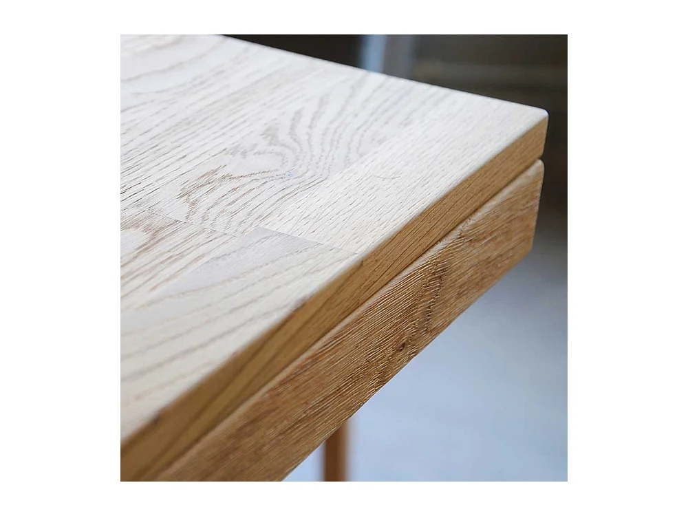 Esszimmertisch aus Eiche Massivholz und Metall 75 cm hoch