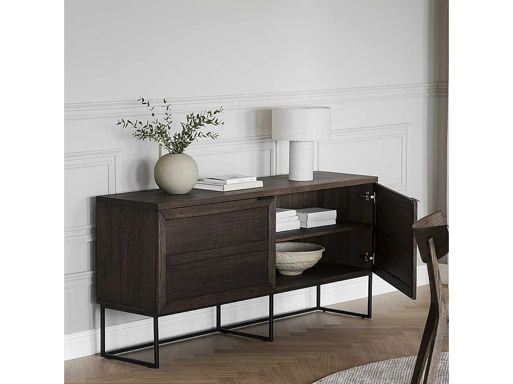 Hochwertiges Sideboard in Eiche Braun massiv Bügelgestell aus Metall