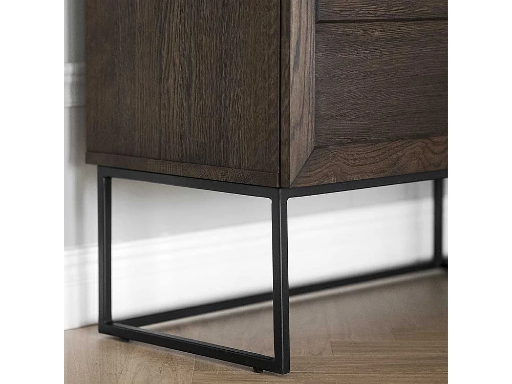 Hochwertiges Sideboard in Eiche Braun massiv Bügelgestell aus Metall