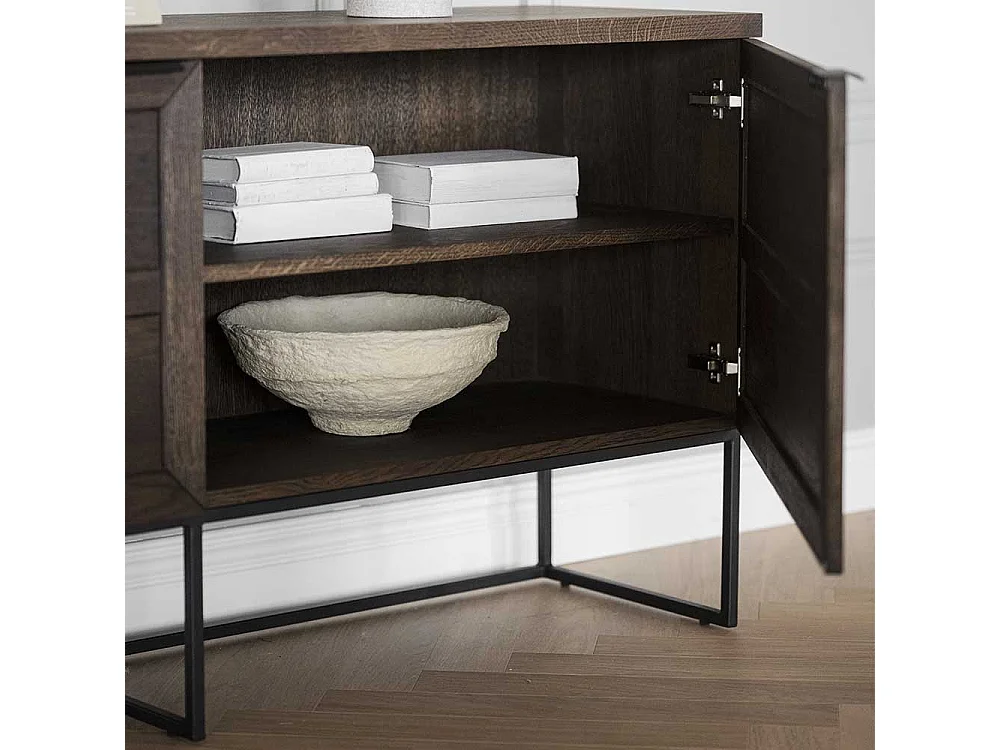 Hochwertiges Sideboard in Eiche Braun massiv Bügelgestell aus Metall