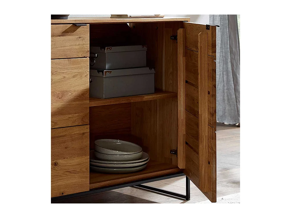 Hohes Sideboard aus Wildeiche Massivholz & Metall Bügelgestell
