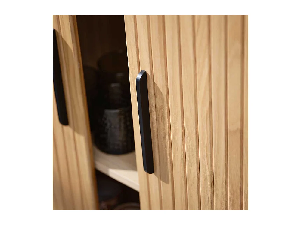 Schiebetüren Sideboard im Skandi Design Vierfußgestell aus Metall