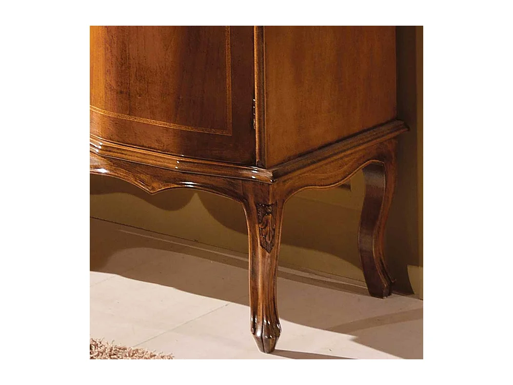 Sideboard in Nussbaumfarben lackiert vier Schubladen