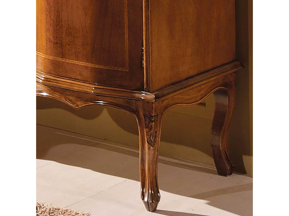 Sideboard in Nussbaumfarben lackiert vier Schubladen