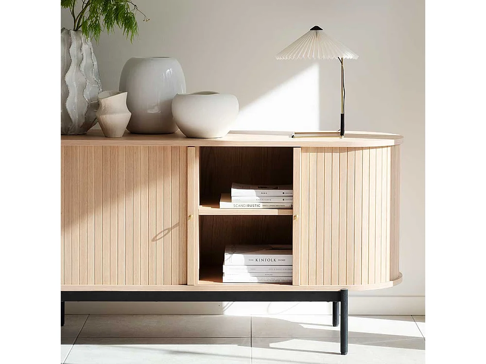 Skandi Stil Sideboard in Eiche White Wash Vierfußgestell aus Metall