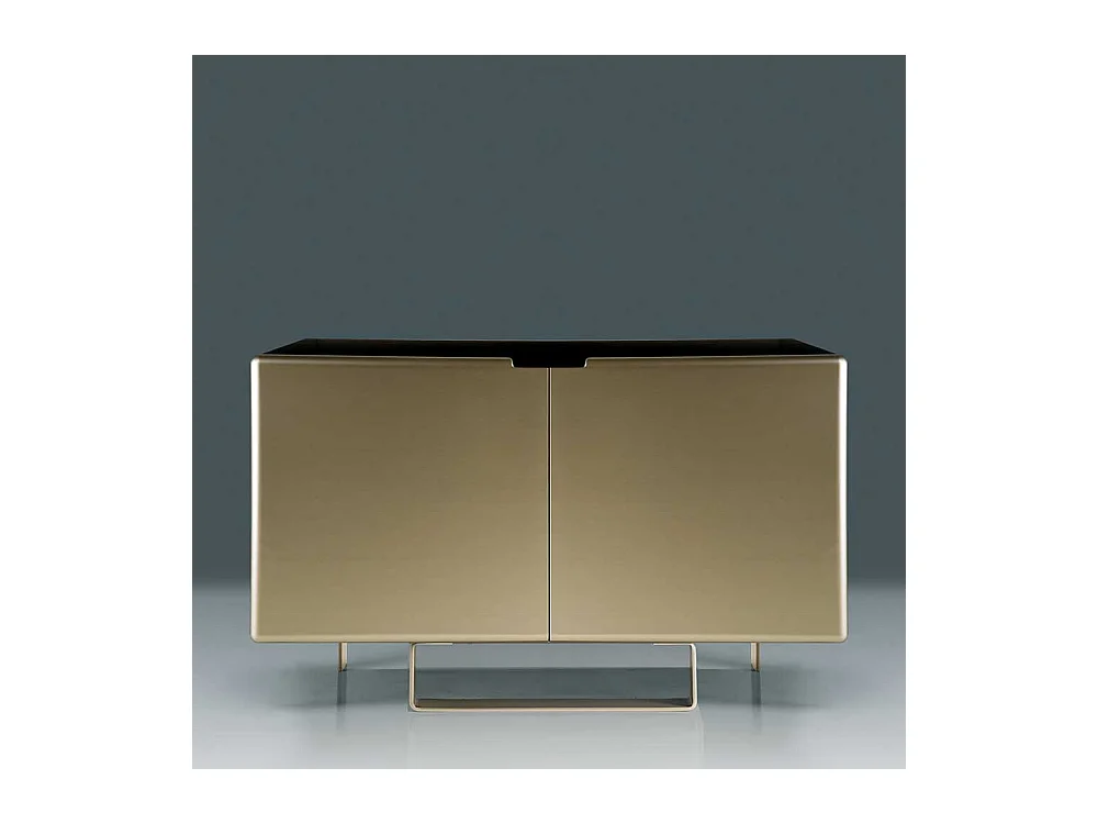 Wohnzimmerkommode in modernem Design B�gelgestell aus Metall