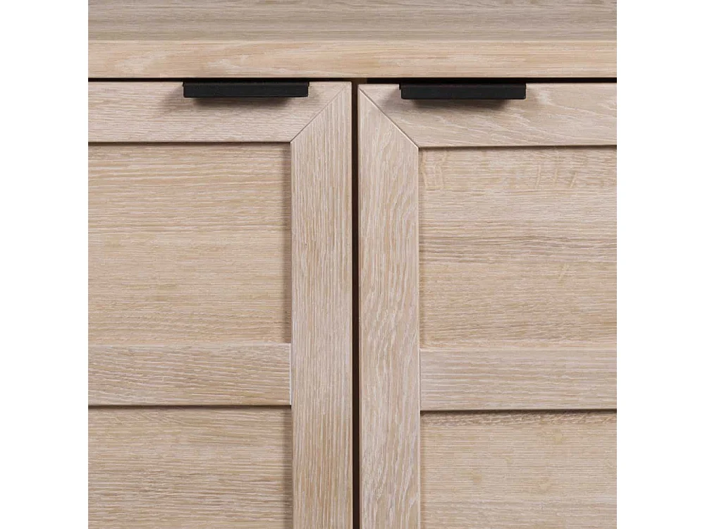 Wohnzimmer Sideboard aus Eiche White Wash massiv 160 cm breit