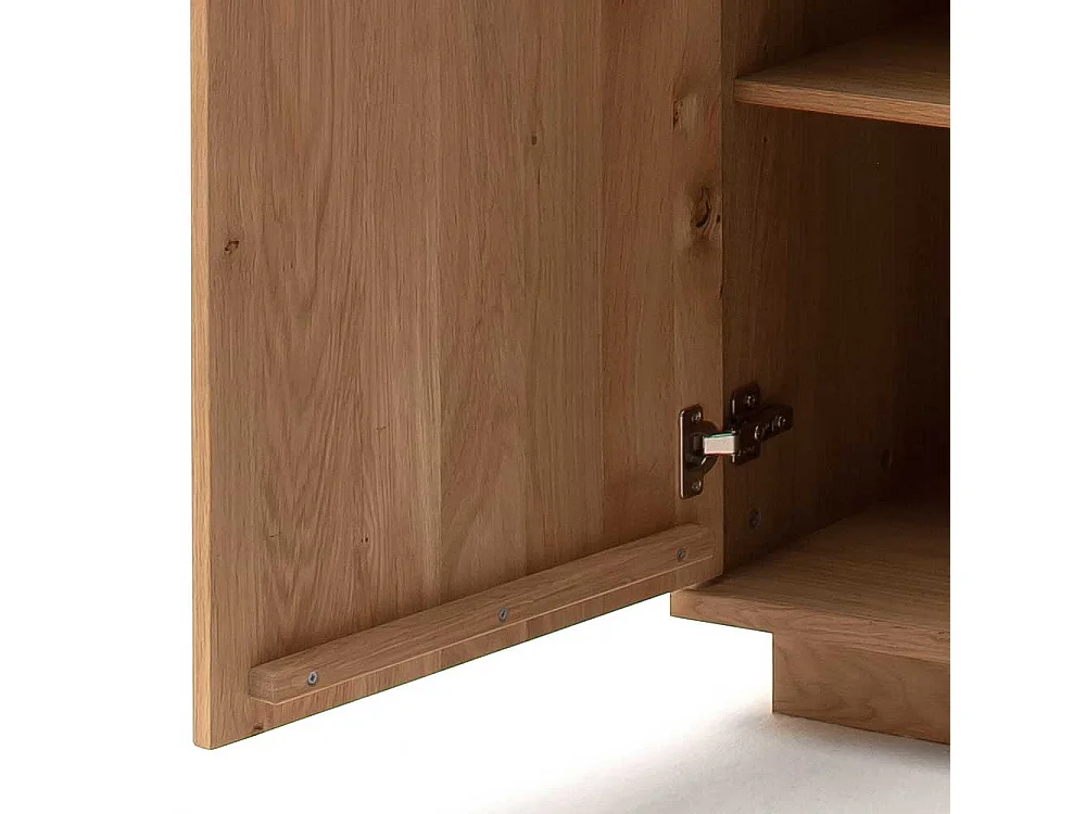 Wohnzimmerkommode aus Asteiche teilmassiv 180 cm breit