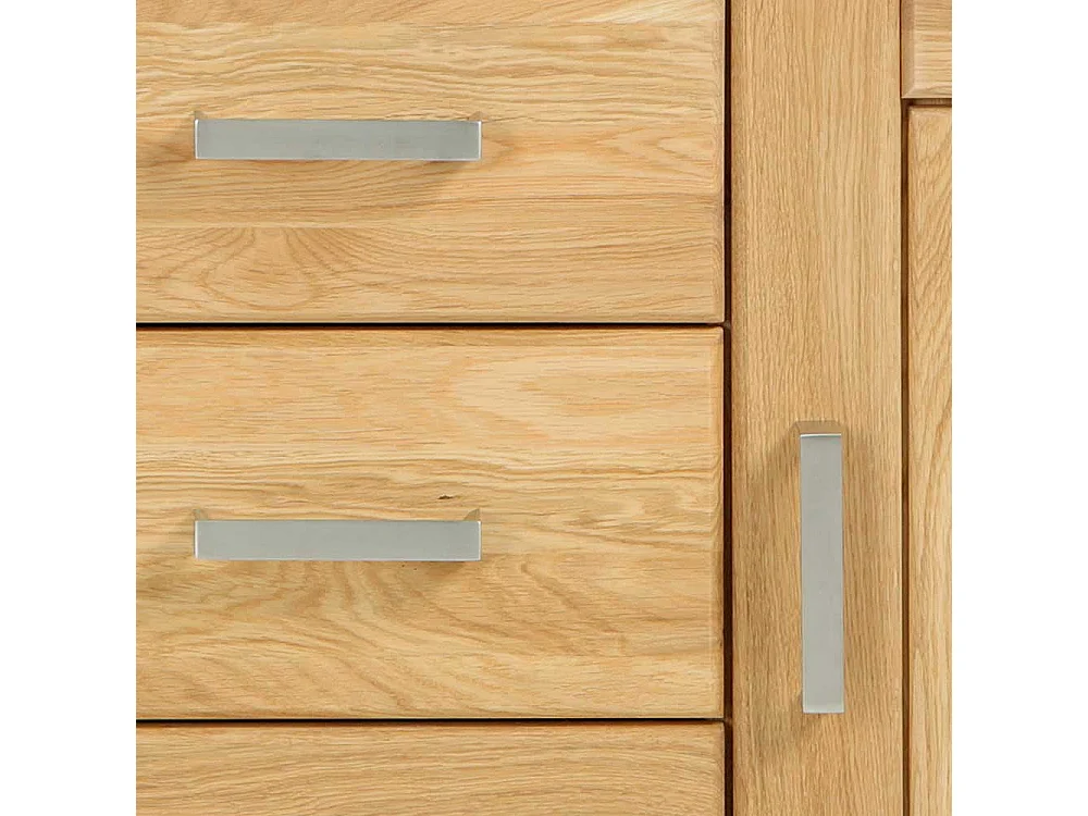 Vollholzkommode Wildeiche geölt drei Schubladen zwei Türen