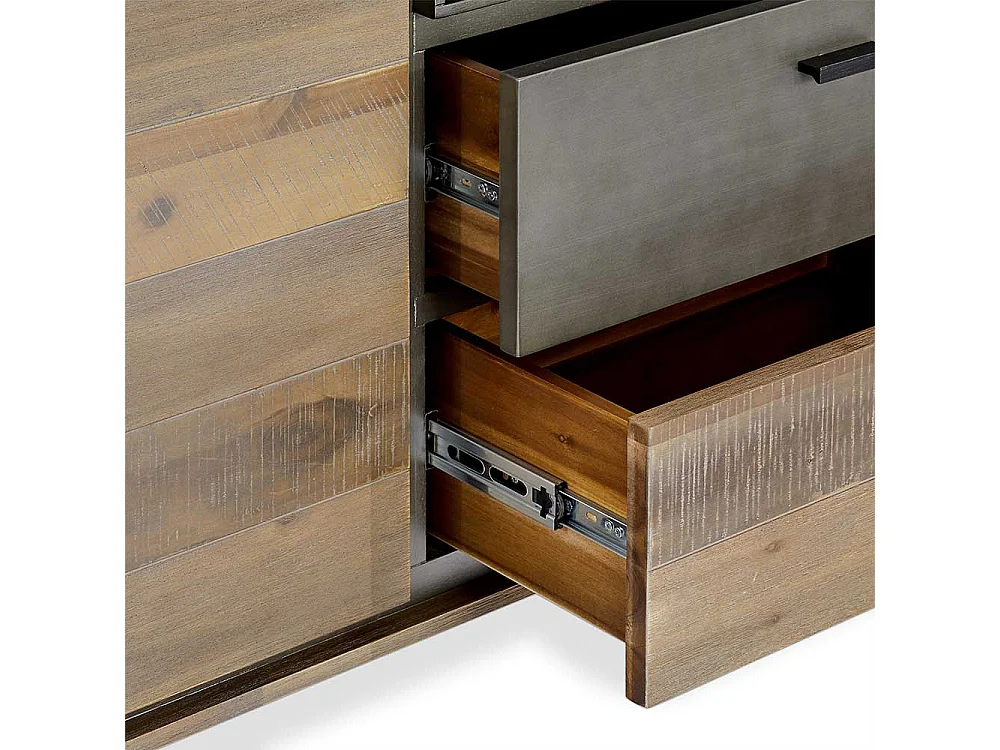 Industry Sideboard aus Akazie und Stahl 160 cm breit