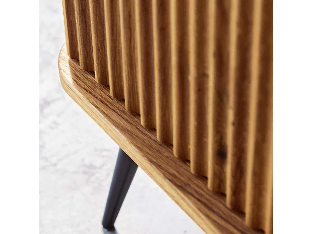 Holzkommode Wildeiche massiv 144 cm breit Vierfußgestell aus Metall