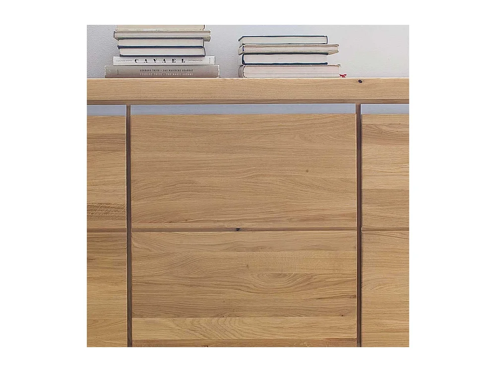 Anrichte aus Wildeiche Massivholz hell geölt