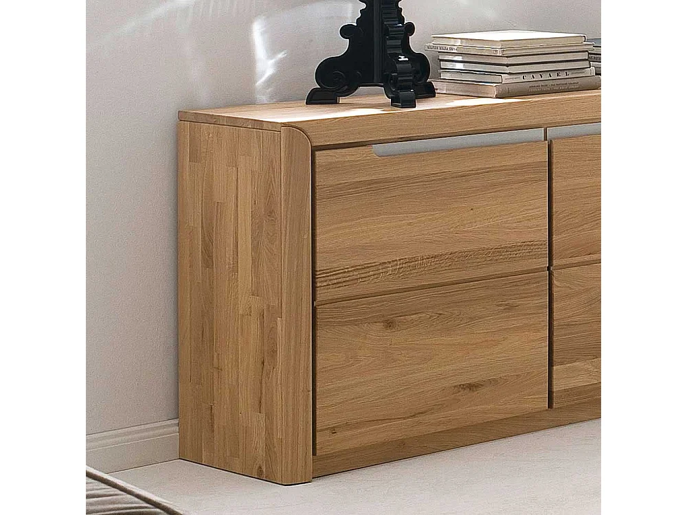 Anrichte aus Wildeiche Massivholz hell geölt