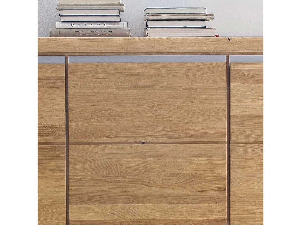 Anrichte aus Wildeiche Massivholz hell geölt