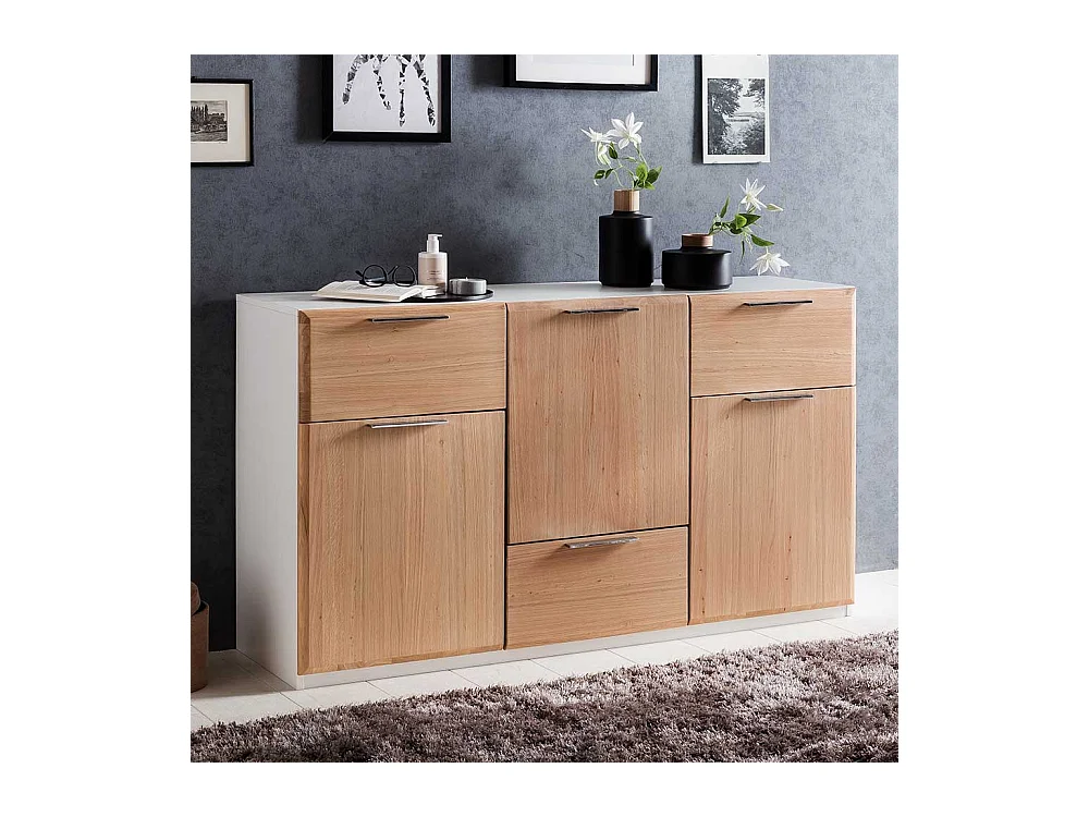 Esszimmer Anrichte modern mit drei Schubladen drei Drehtüren