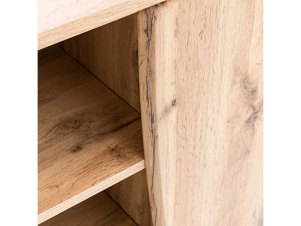 Badseitenschrank im Landhausstil Tür in Baumkantenoptik