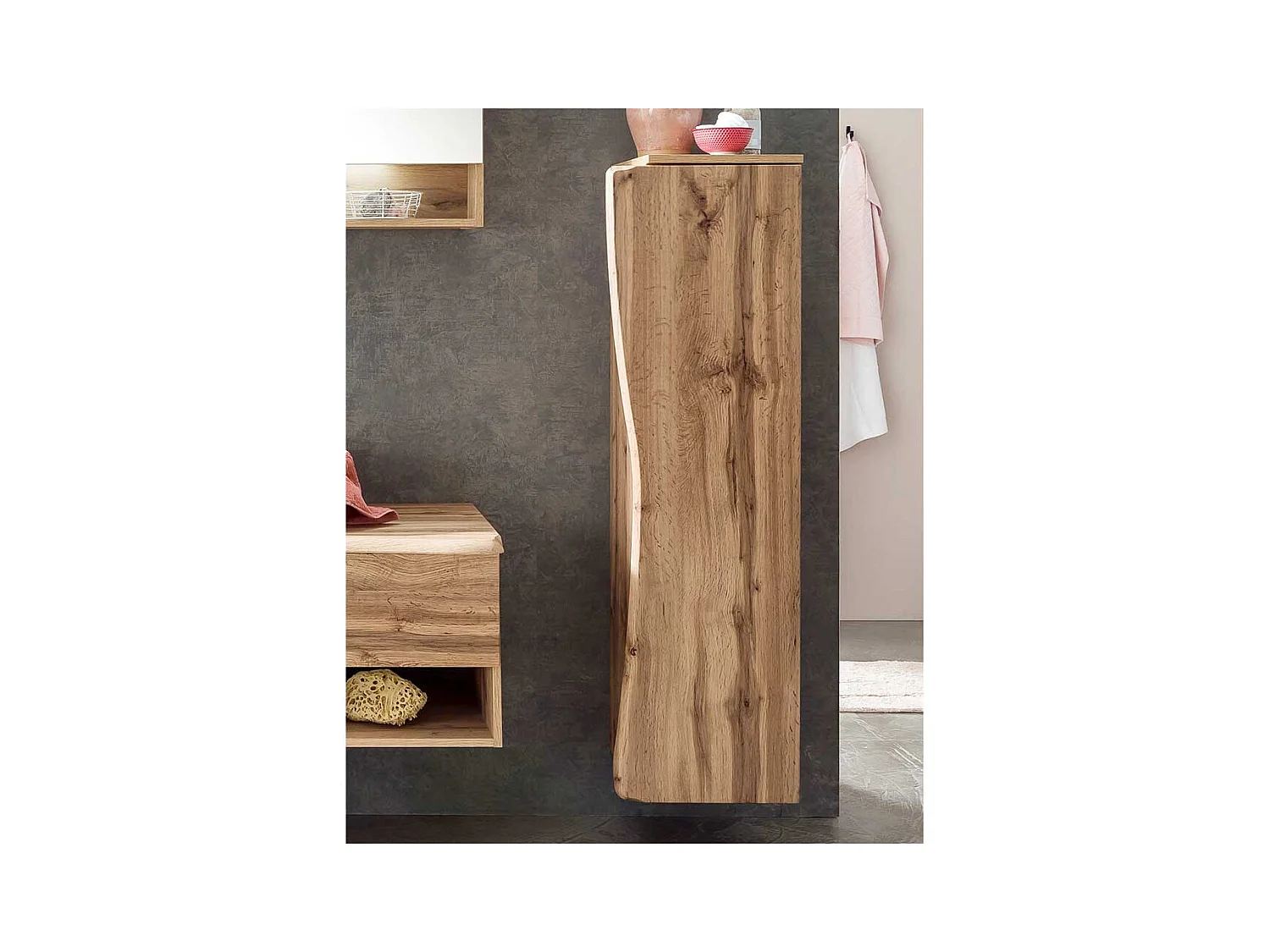 Seitenschrank Bad in Wildeichefarben Baumkante Holzoptik