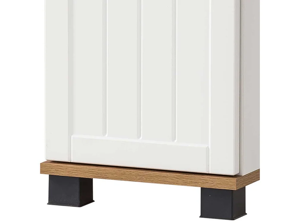 Badezimmer Unterschrank in Eichefarben und Weiß Landhausstil