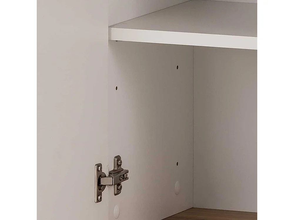 Badezimmer Unterschrank in Eichefarben und Weiß Landhausstil