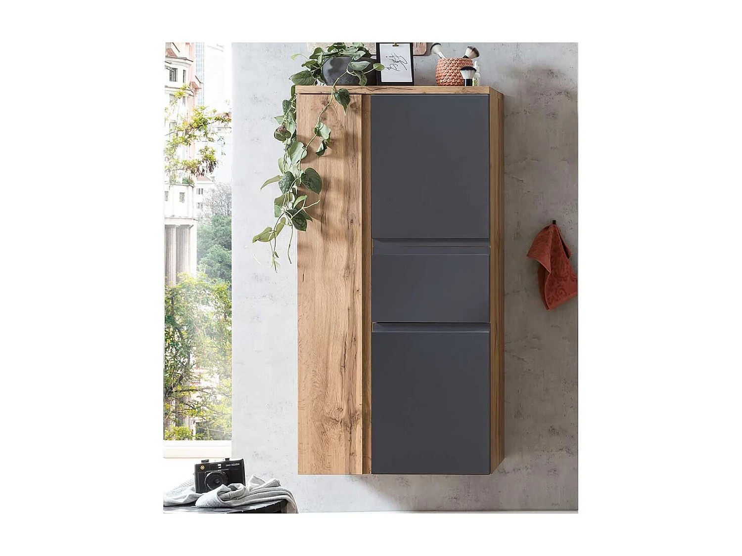 Badezimmermidischrank hängend in Wildeichefarben & Dunkelgrau inklusive Füße