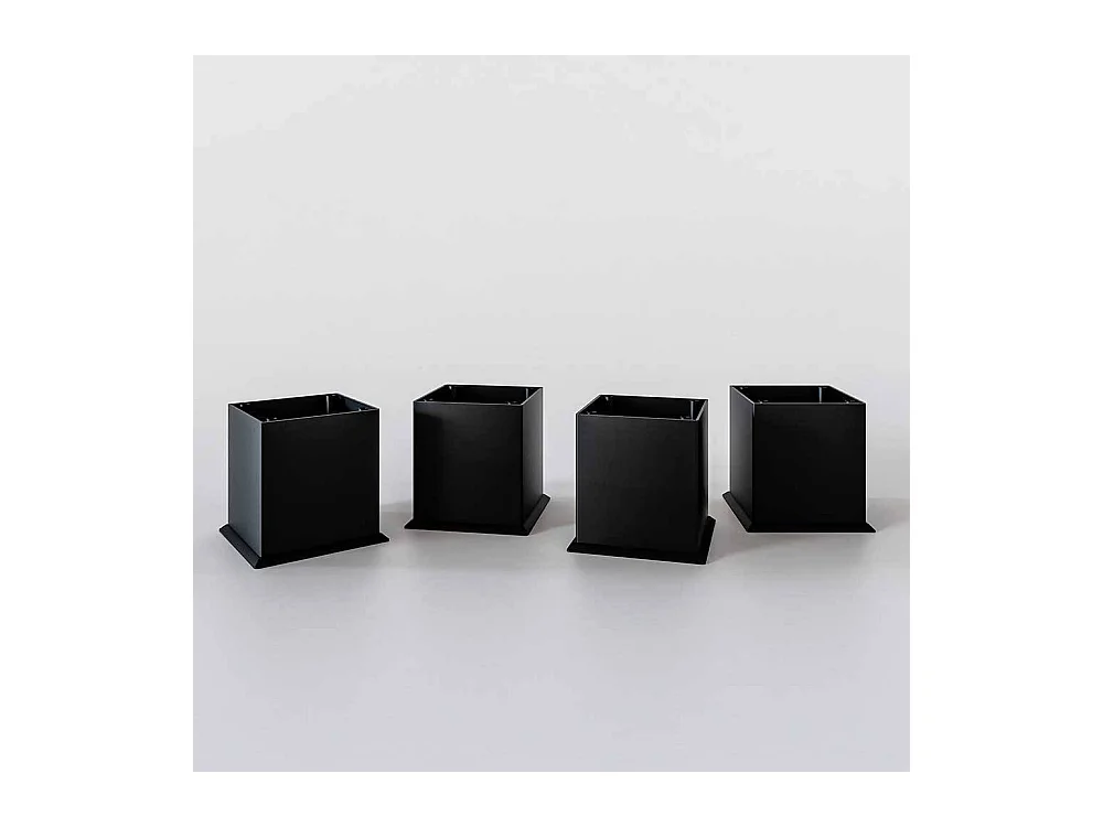 Badschrank Badhochschrank mit Holzwerkstoff Oberfläche und Metallgriffen