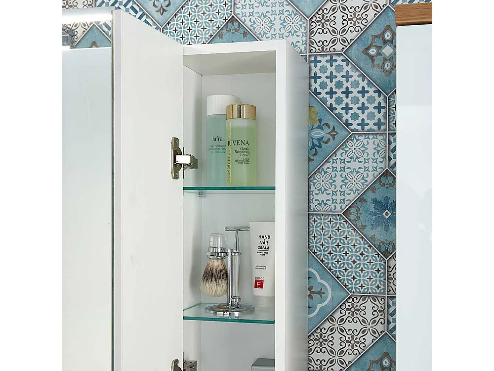 Bad Spiegelschrank mit LED Beleuchtung 3 türig