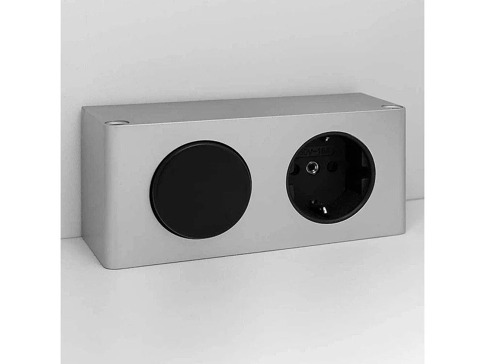 Spiegel Badezimmerschrank in Wildeichefarben drei Drehtüren