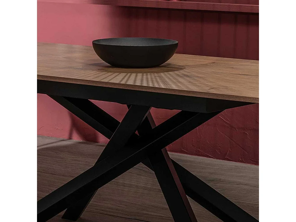 Ausziehbarer Esszimmertisch in Eichefarben und Schwarz Mikado Fußgestell