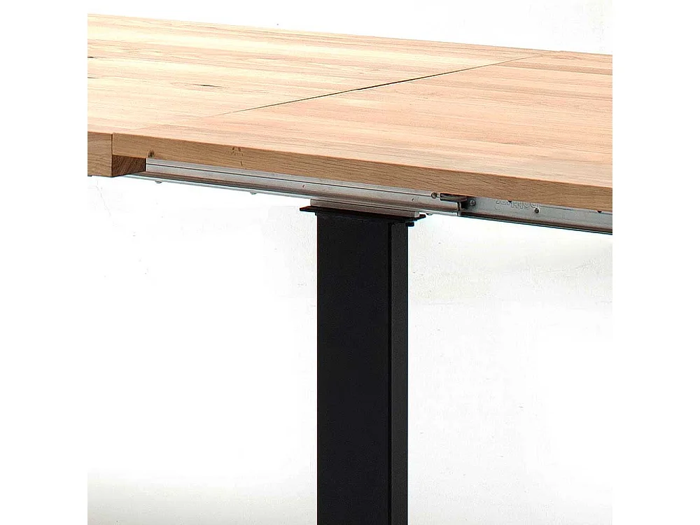 Esszimmertisch in Eiche Bianco massiv ausziehbar