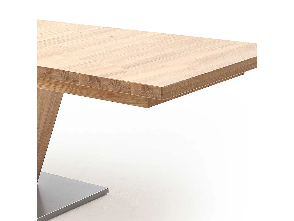 Ausziehbarer Tisch mit V-Fußgestell Eiche Massivholz