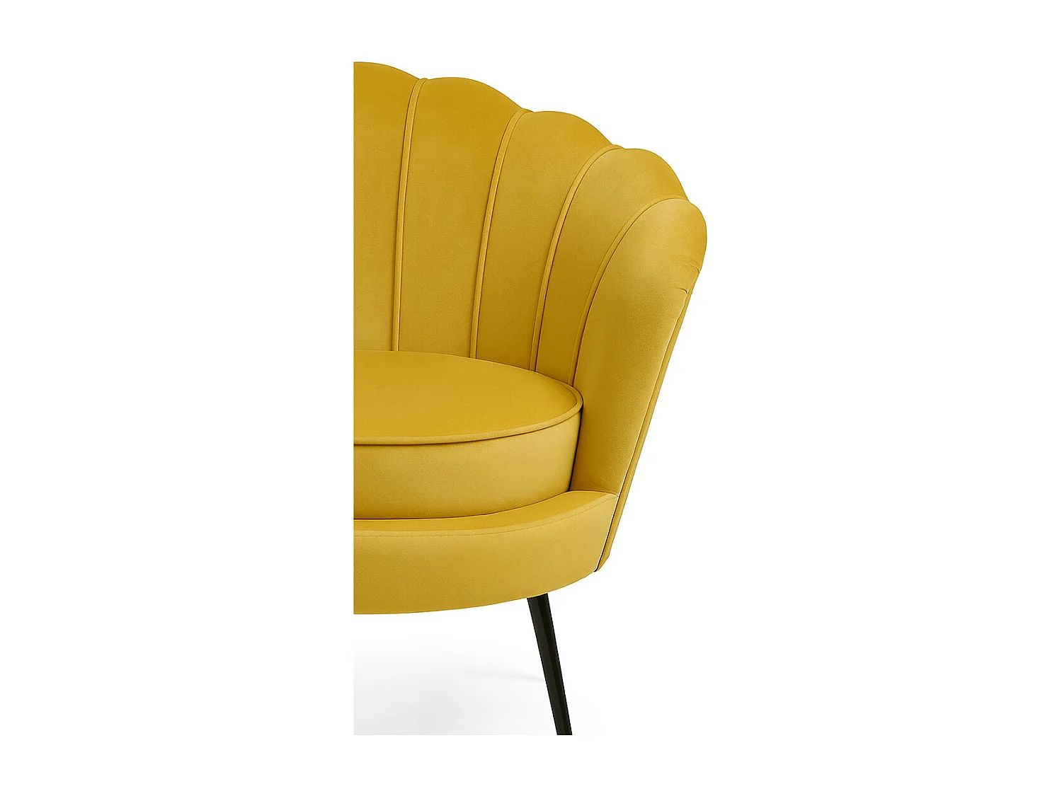 Nice fauteuil velours kerriegeel.